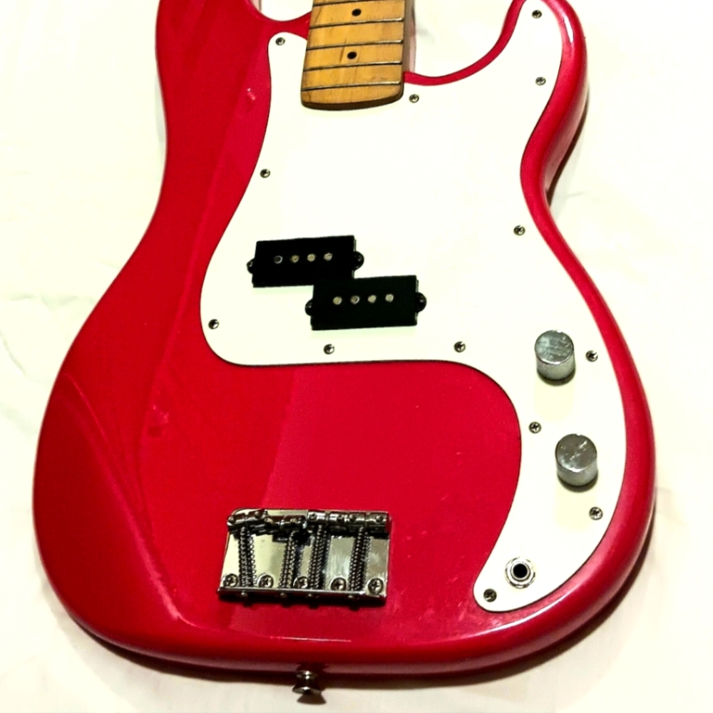 Fender squier 1994 precision Bass